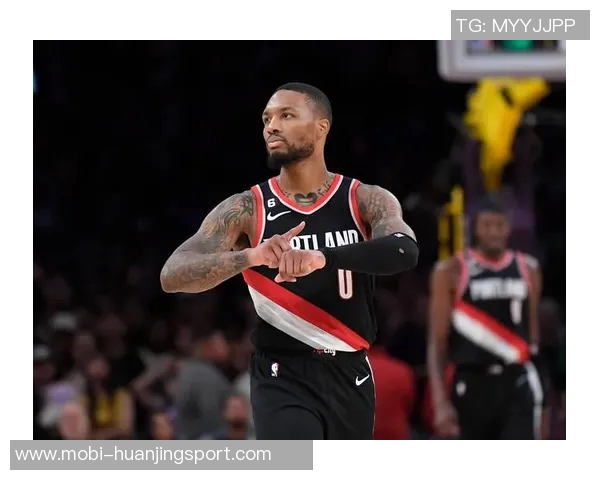 利拉德分享本赛季角色定位不愿做教练式发言者